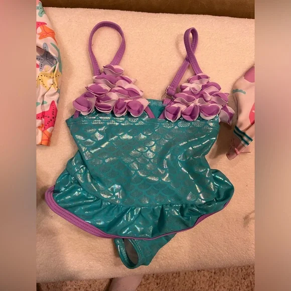 3 babygirl bathing suits - 6-12 months - Picture 2 of 7